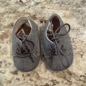 Janie and Jack shoes size 3-6 months gray